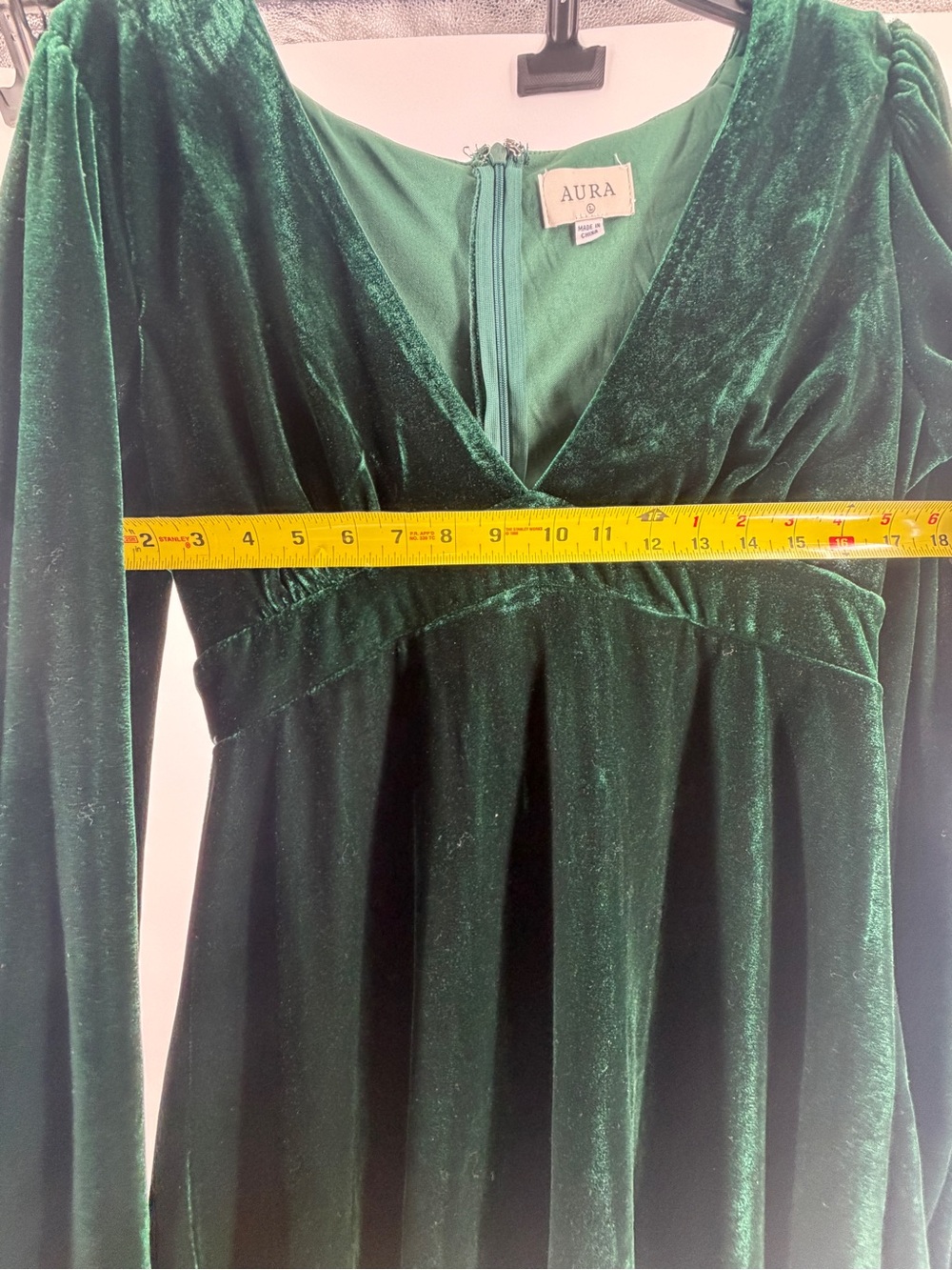 Velvet Green Dress Size Large from Red Dress Boutique - Picture 6 of 10